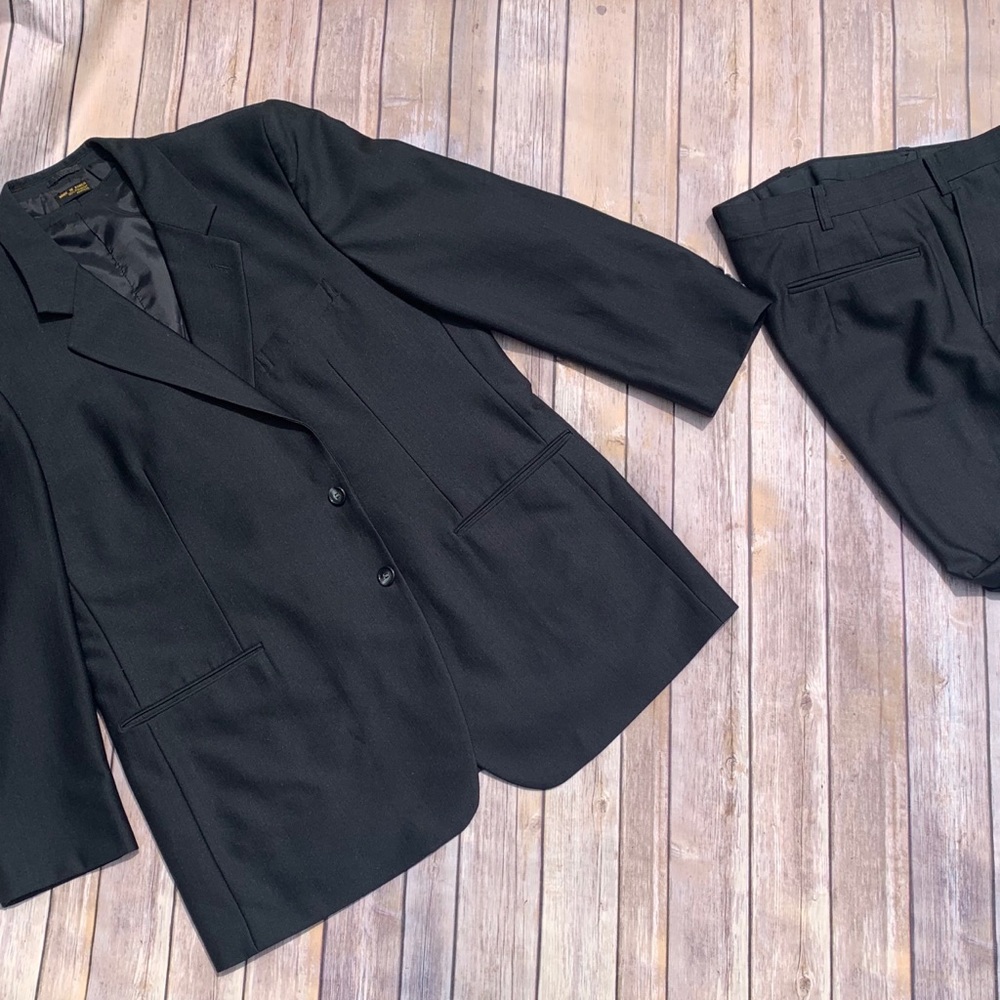 Men’s suit